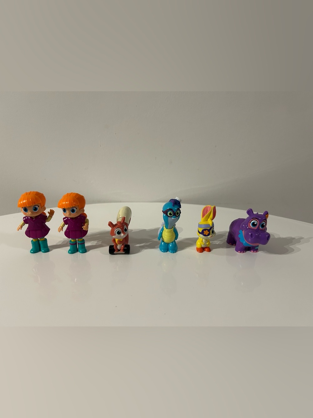 Vida the Vet Figure Lot 6 Pieces Vida & Animal Friends